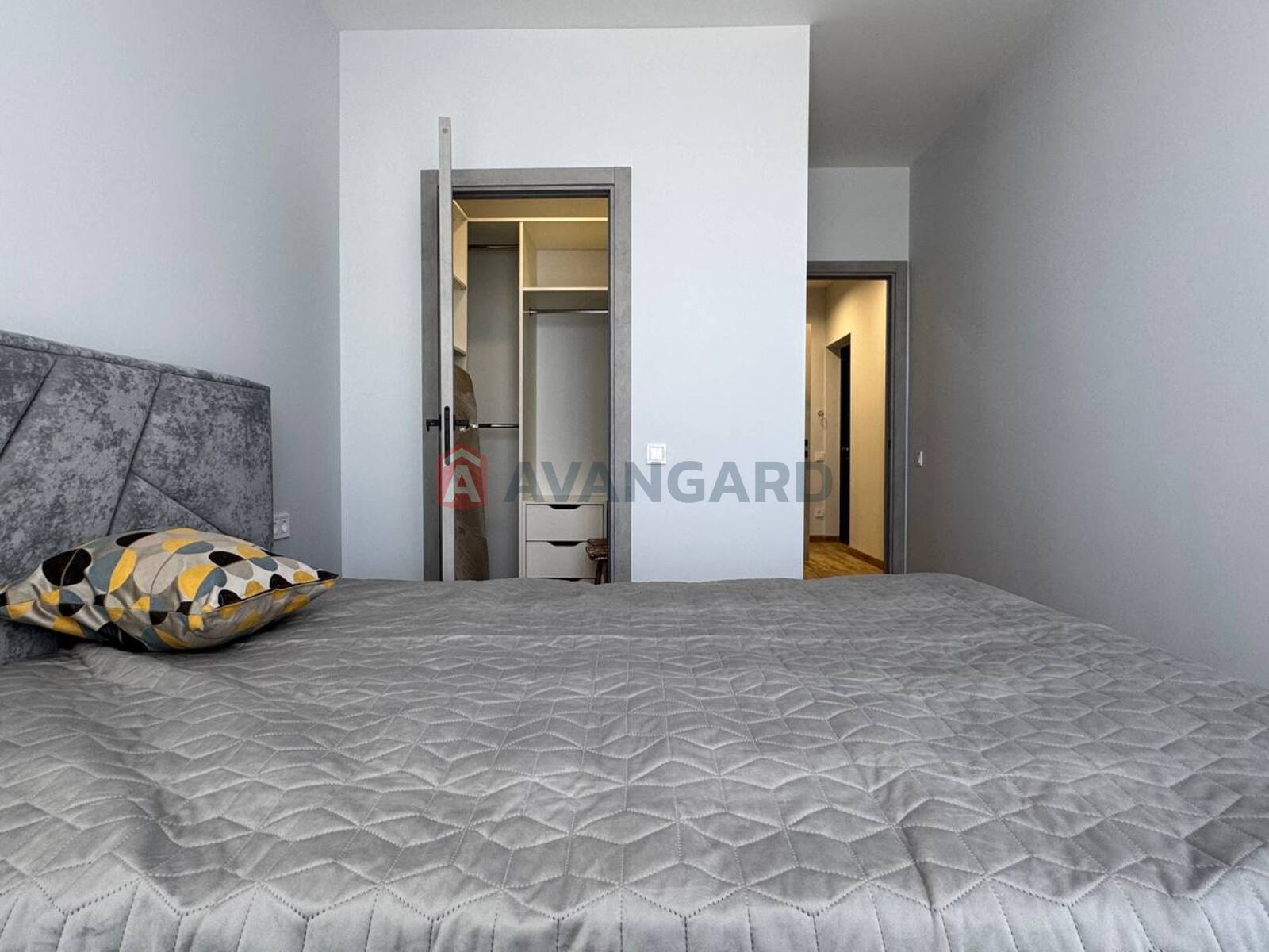 1 ��. ��������, 45/15/16 ��. �., 4/10 ������ ���� 10