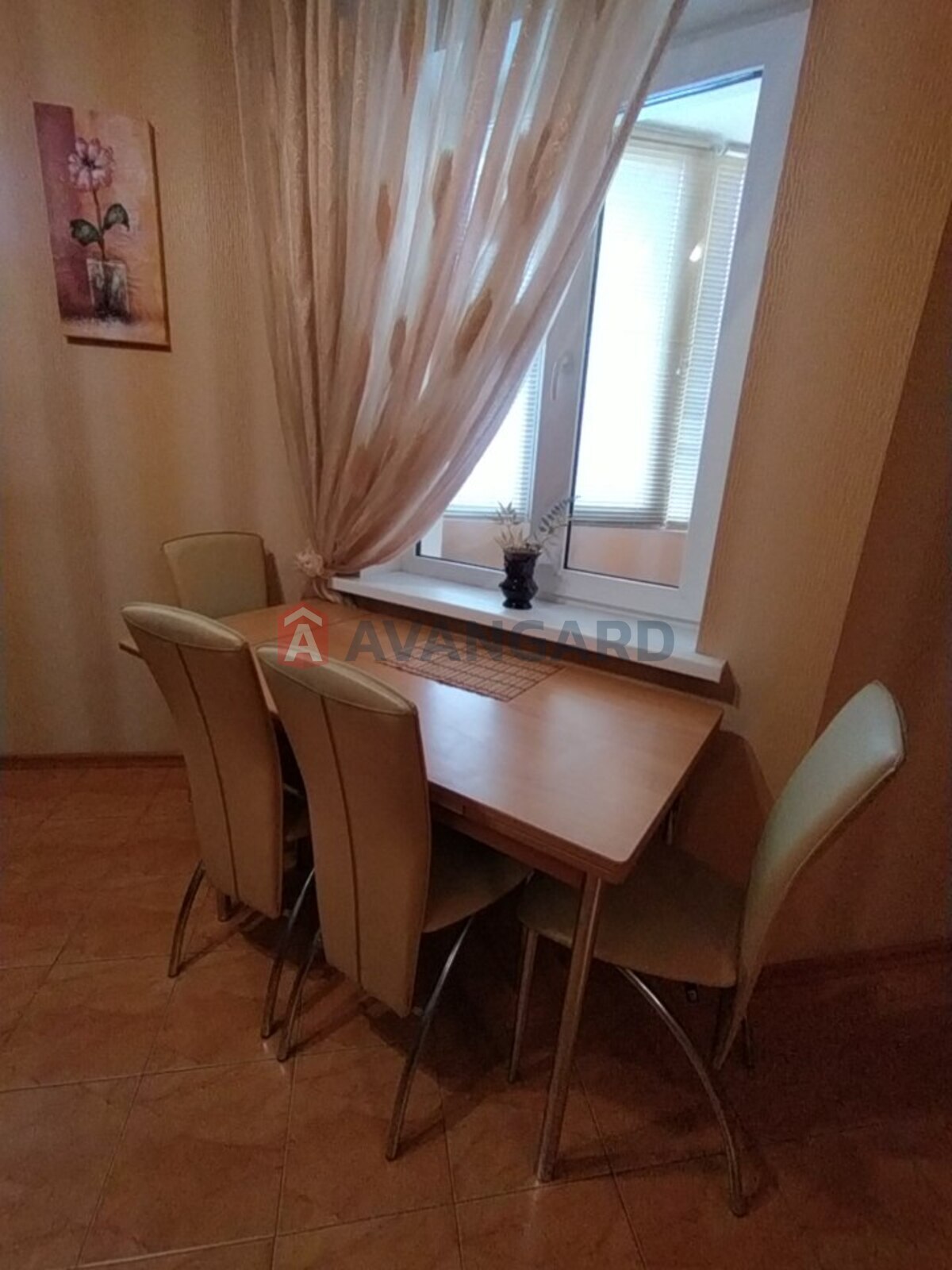 2 ��. ��������, 60/35/12 ��. �., 6/16 ������ ���� 8