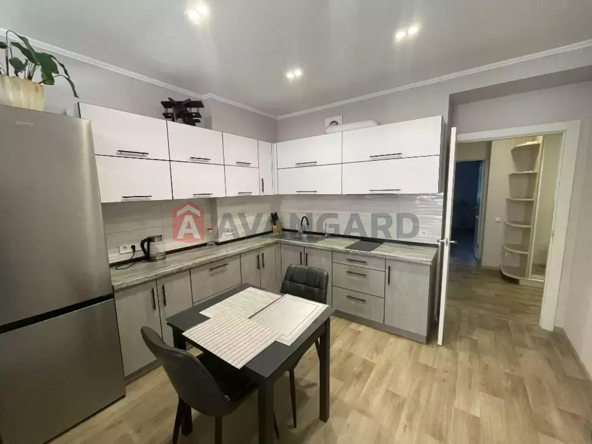 2 ��. ��������, 50/-/- ��. �., 1/10 ������ ���� 1