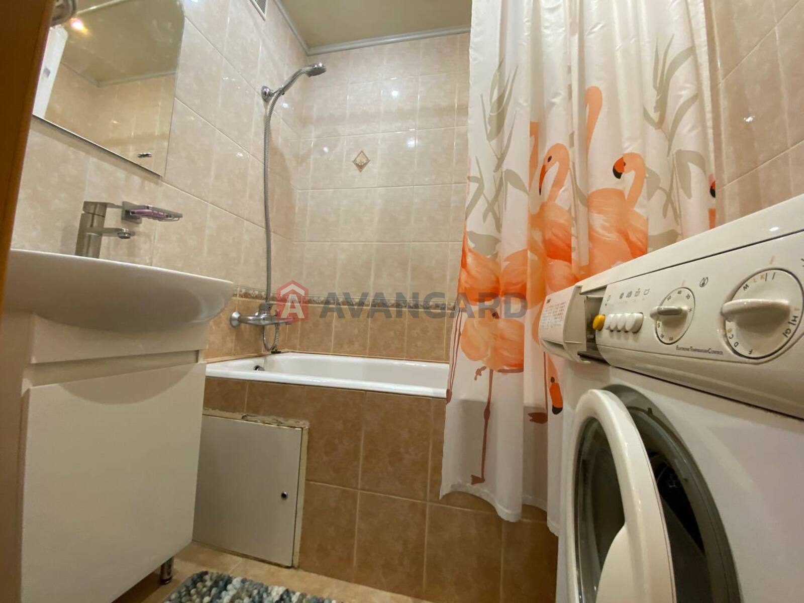 3 ��. ��������, 67/40/9 ��. �., 7/9 ������ ���� 9