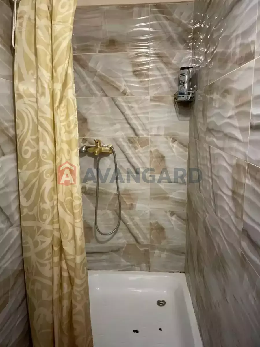 5 ��. ��������, 187/124/10 ��. �., 3/3 ������ ���� 8