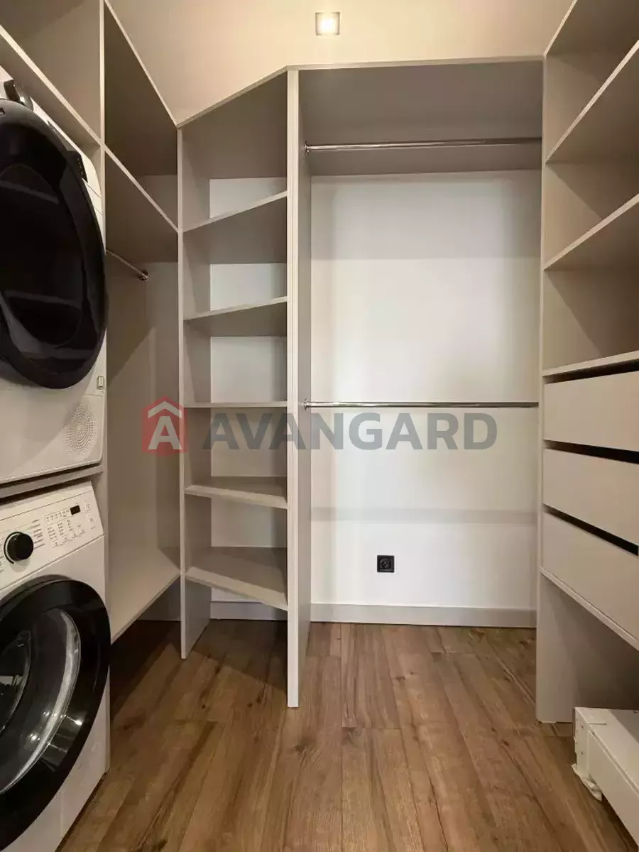 1 ��. ��������, 55/-/18 ��. �., 5/10 ������ ���� 23