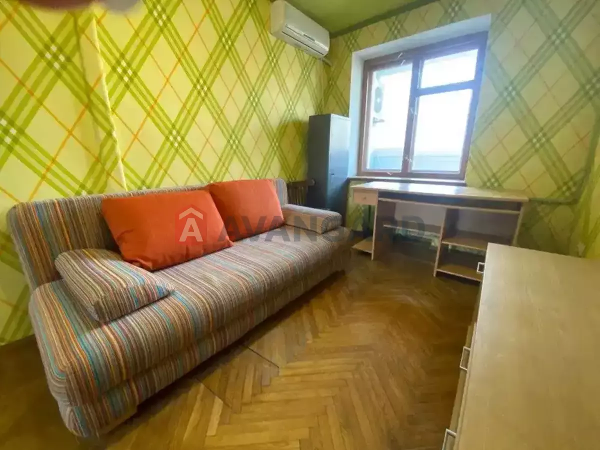 3 ��. ��������, 71/50/8 ��. �., 4/9 ������ ���� 17