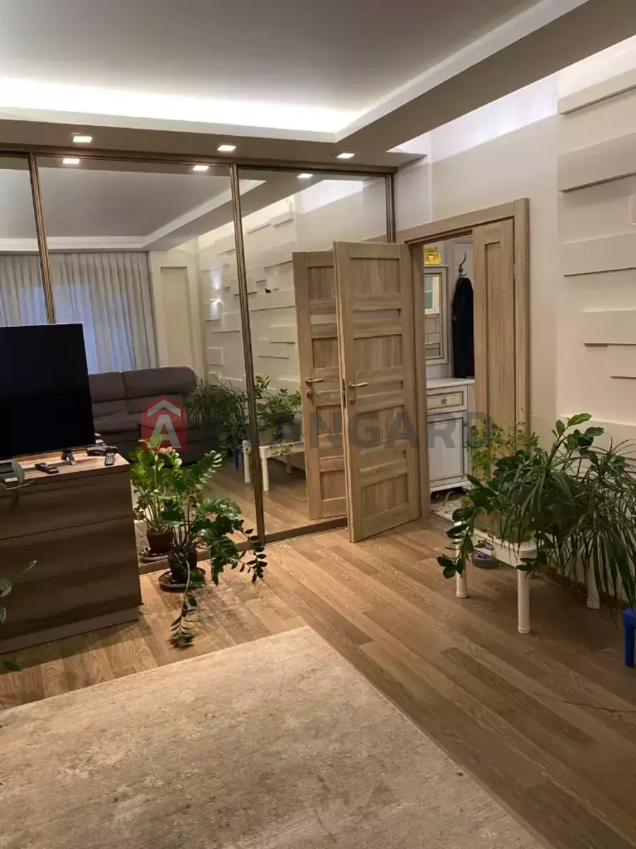 4 . , 83/-/10 . ., 2/10   6