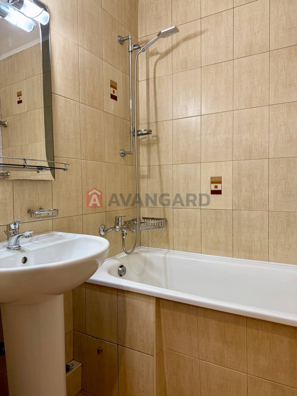 3 ����. ��������, 70/50/12 ��. �., 11/16 ���� ���� 8