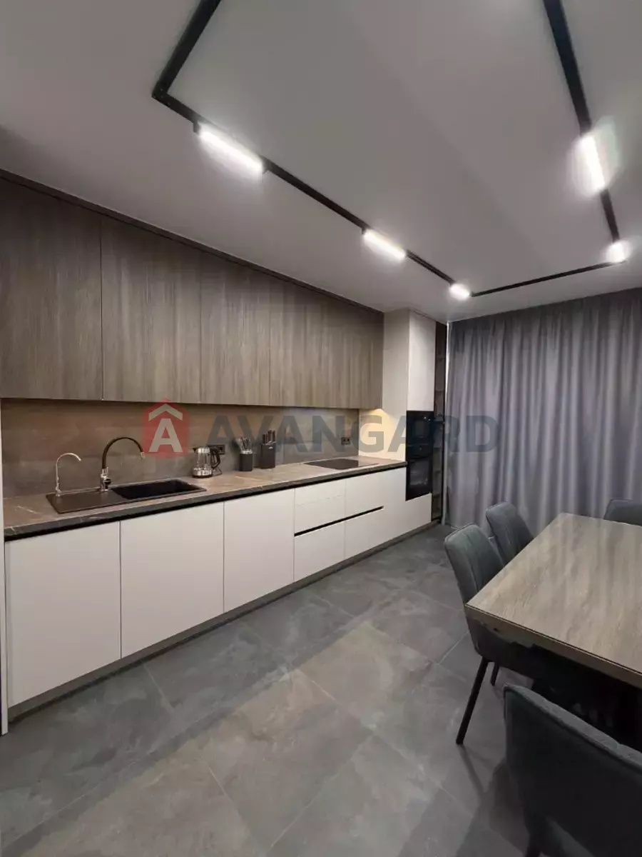 2 ��. ��������, 60/40/15 ��. �., 16/17 ������ ���� 4