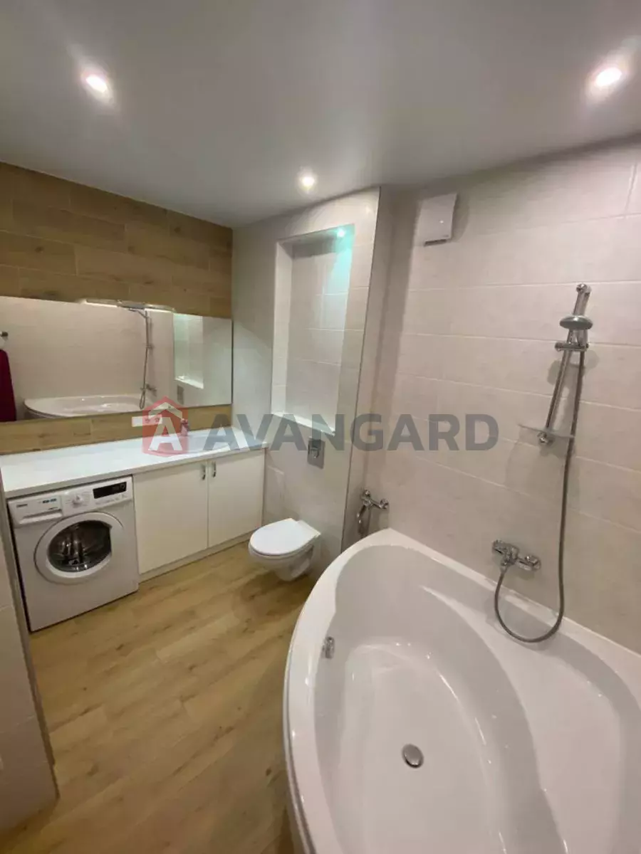 1 ����. ��������, 43/-/8 ��. �., 7/12 ���� ���� 8