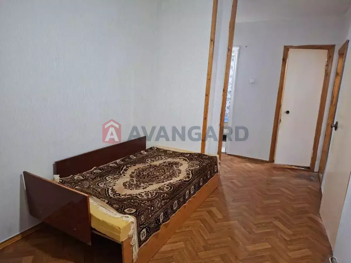 2 ����. ��������, 58/43/8 ��. �., 1/9 ���� ���� 9