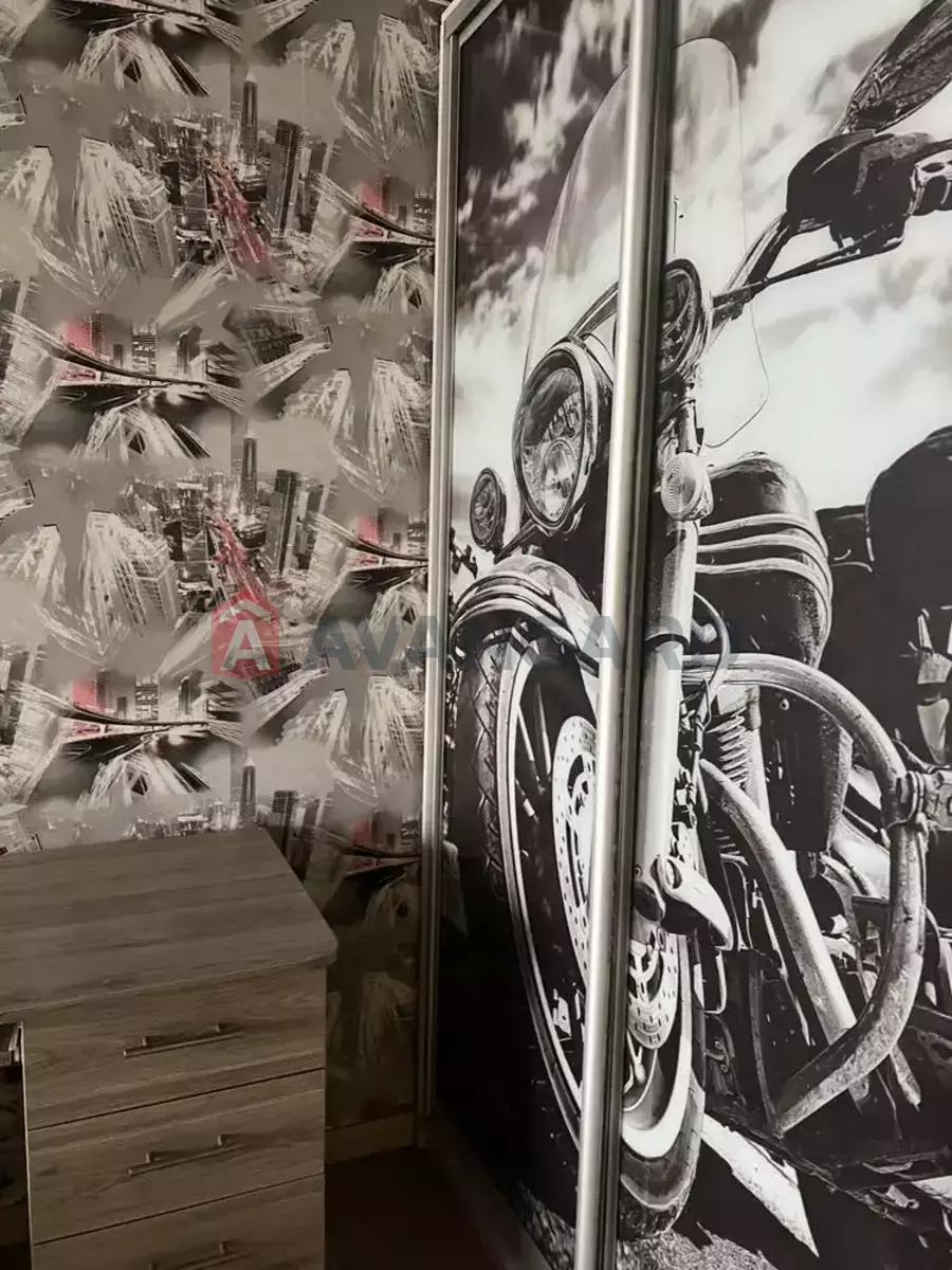 4 . , 80/-/- . ., 8/9   7