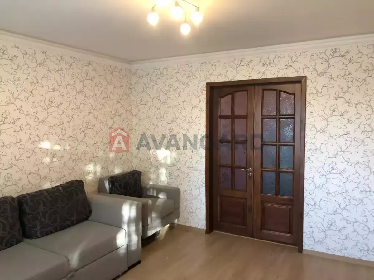 3 ��. ��������, 68/41/10 ��. �., 5/9 ������ ���� 2