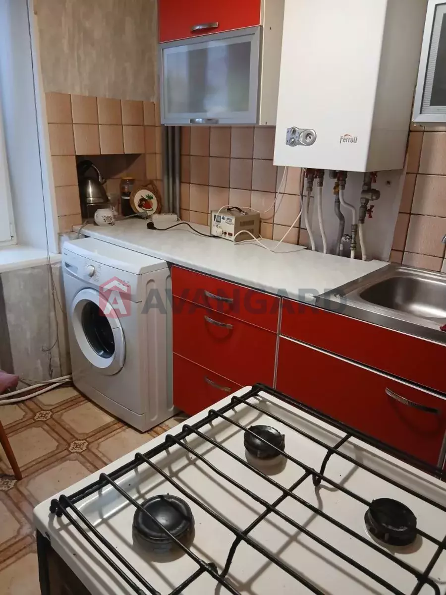 1 ����. ��������, 32/-/5 ��. �., 5/5 ���� ���� 2