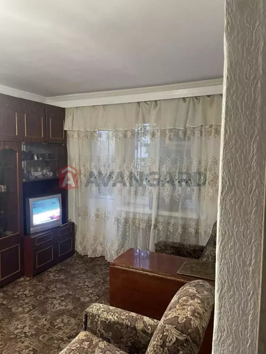 2 . , 46/-/8 . ., 2/5   8