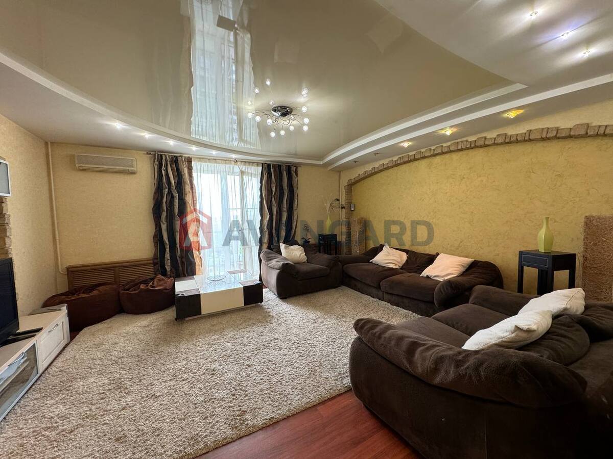 3 ��. ��������, 125/-/12 ��. �., 9/14 ������ ���� 3