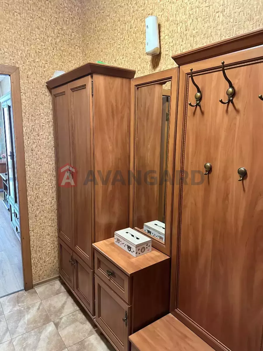 1 ��. ��������, 30/-/10 ��. �., 8/16 ������ ���� 24