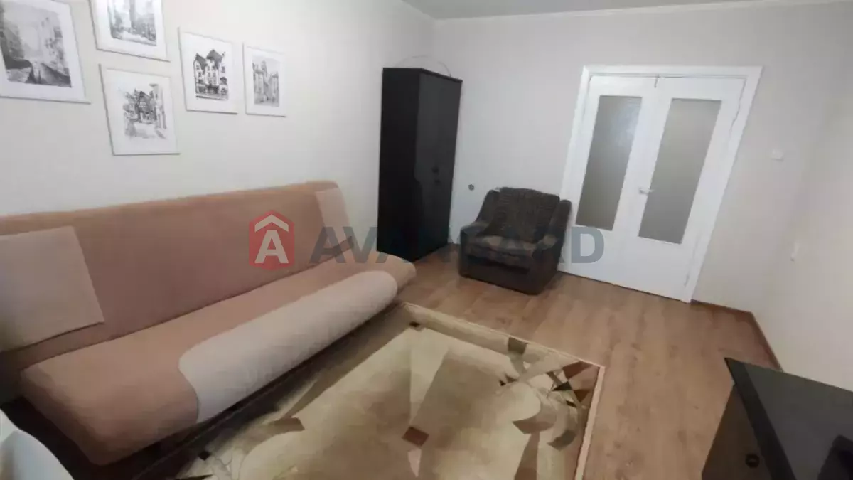 1 ��. ��������, 42/-/- ��. �., 8/12 ������ ���� 4