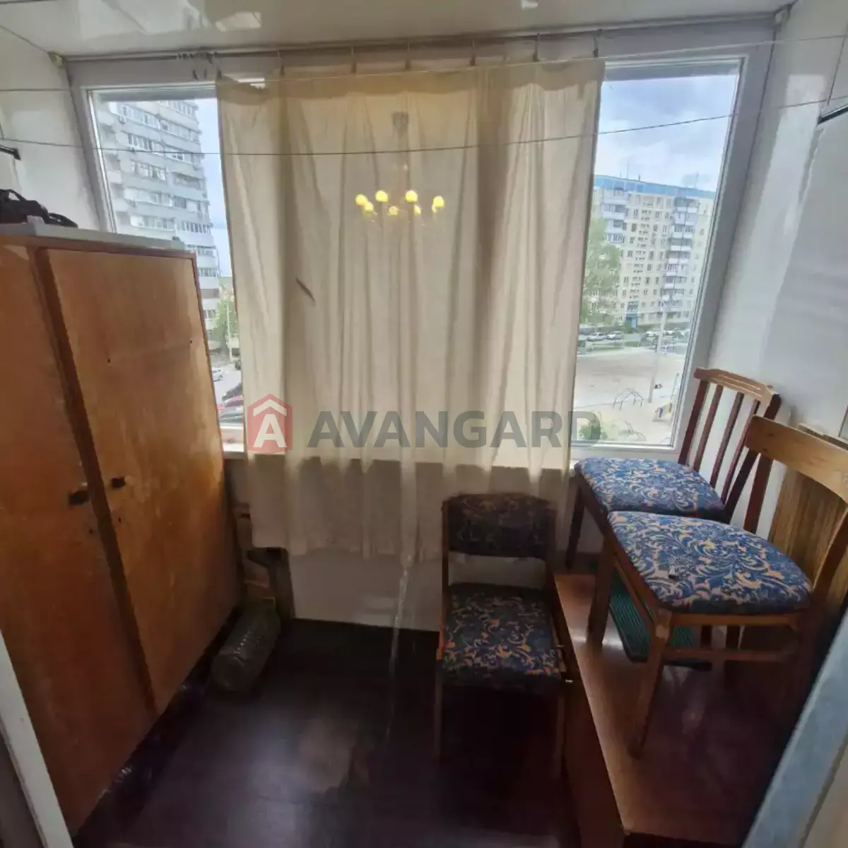 3 ��. ��������, 64/30/8 ��. �., 4/9 ������ ���� 15