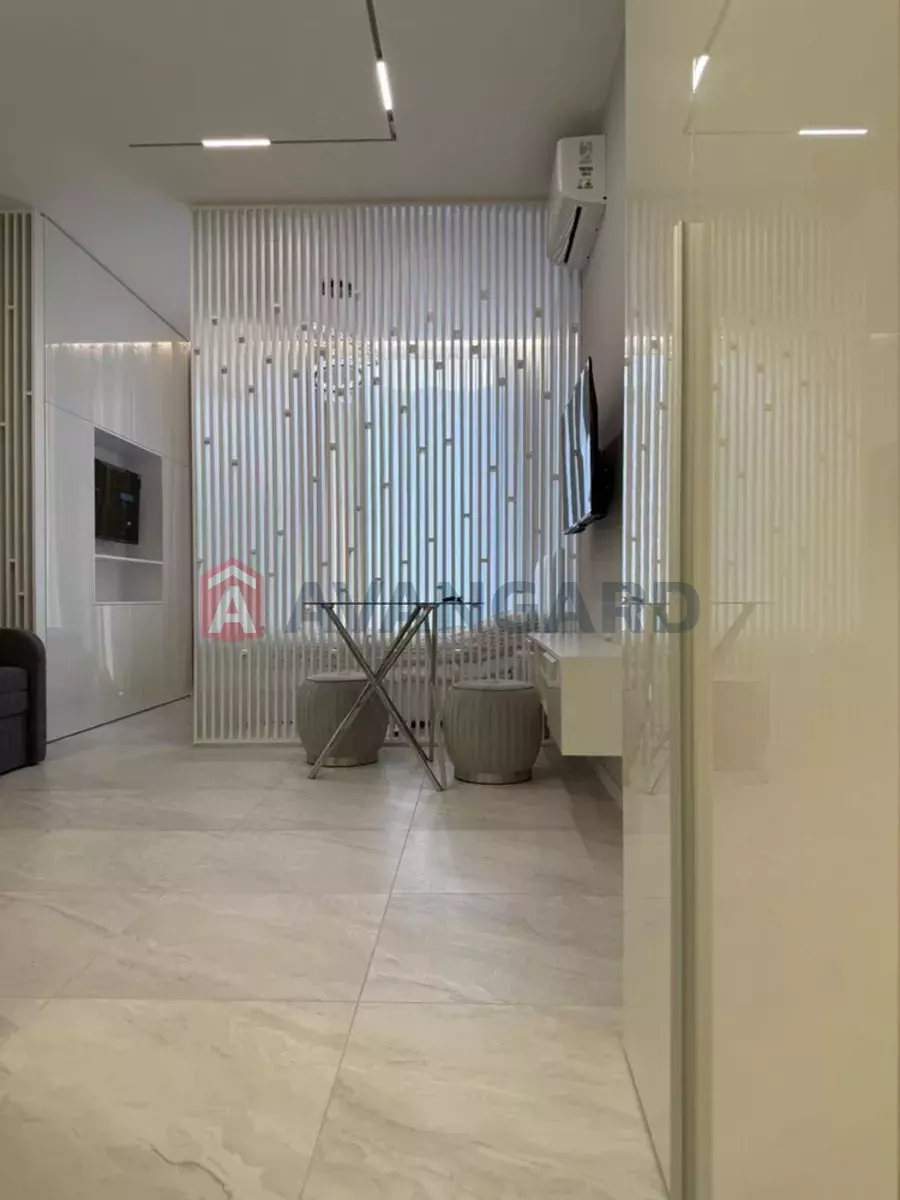 1 ��. ��������, 38/-/8 ��. �., 3/37 ������ ���� 9