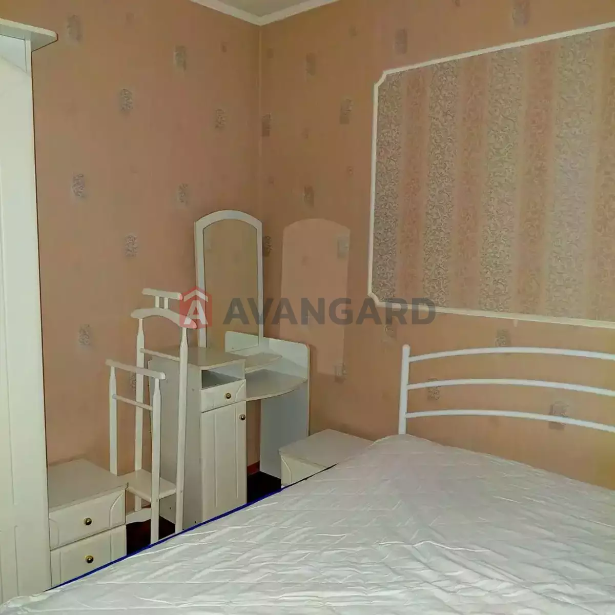 3 ��. ��������, 57/30/8 ��. �., 7/9 ������ ���� 18