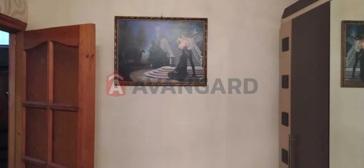 2 ��. ��������, 35/-/8 ��. �., 4/5 ������ ���� 1