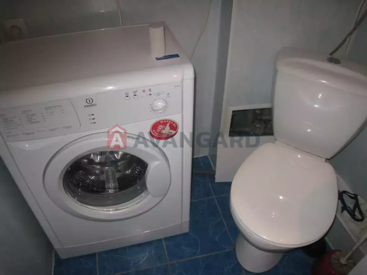 3 ����. ��������, 64/40/8 ��. �., 8/9 ���� ���� 17