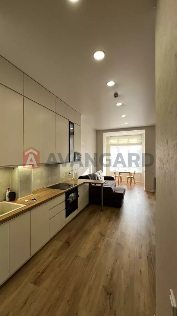 1 ��. ��������, 50/14/14 ��. �., 10/10 ������ ���� 4