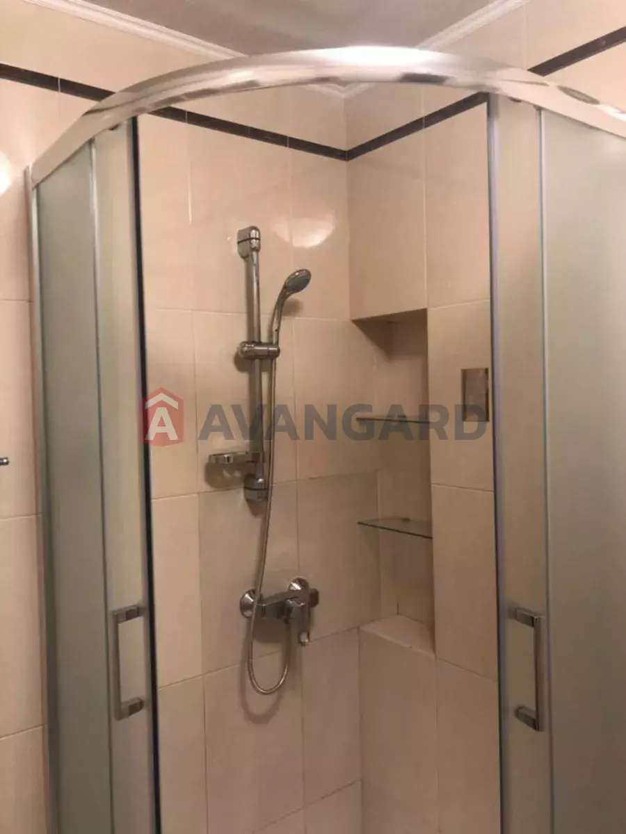 2 ��. ��������, 60/-/11 ��. �., 4/5 ������ ���� 6