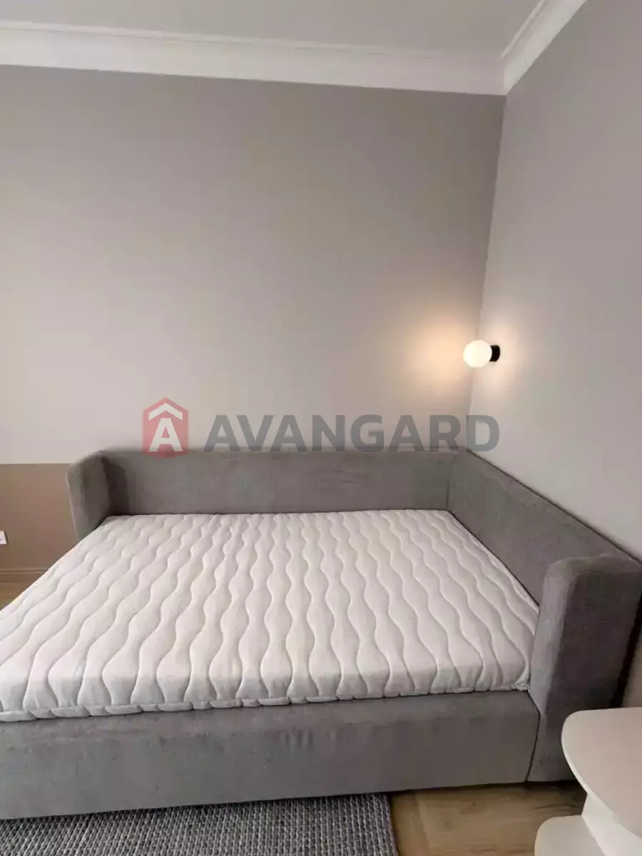 3 ��. ��������, 65/-/- ��. �., 14/18 ������ ���� 19