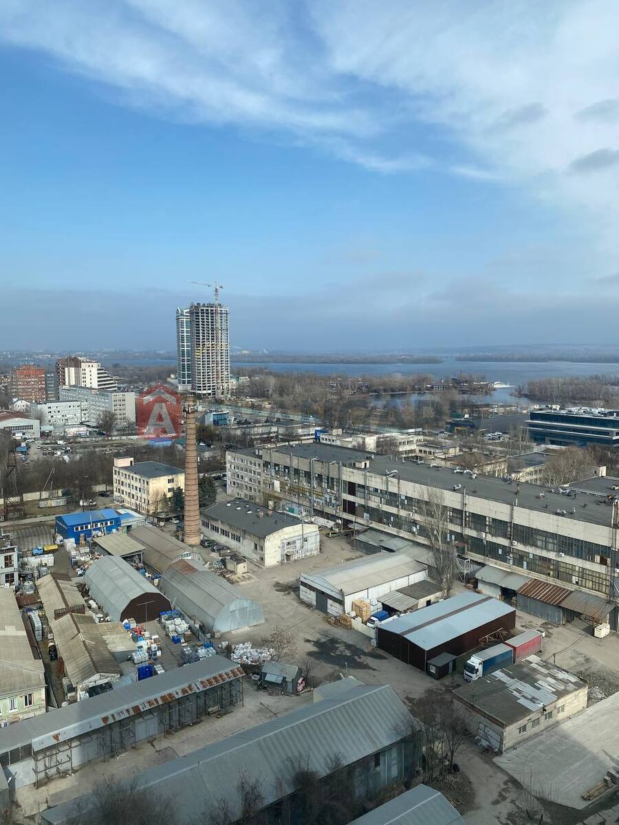 4 ��. ��������, 150/110/25 ��. �., 18/19 ������ ���� 10