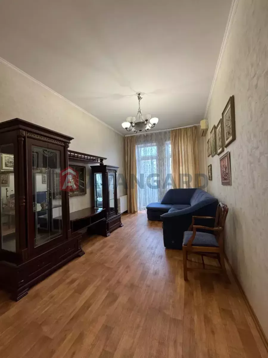 2 ����. ��������, 62/-/10 ��. �., 4/5 ���� ���� 9