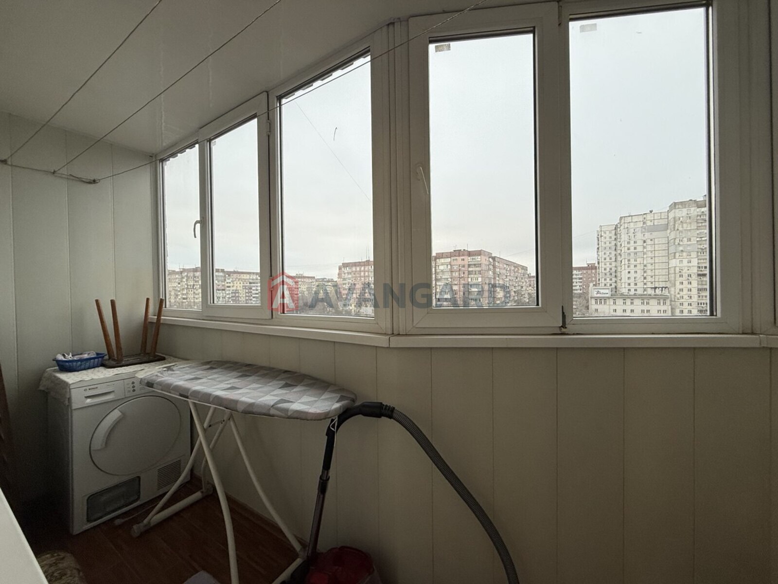 3 ����. ��������, 68/-/12 ��. �., 7/16 ���� ���� 8