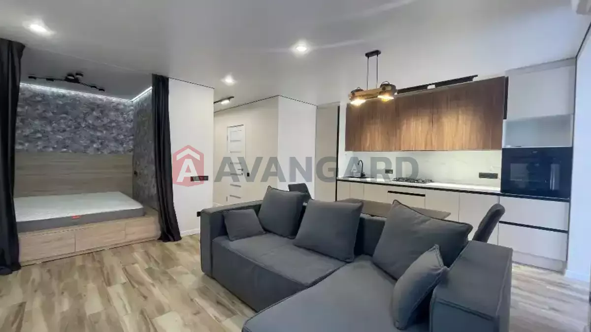 1 ��. ��������, 42/-/- ��. �., 10/10 ������ ���� 3