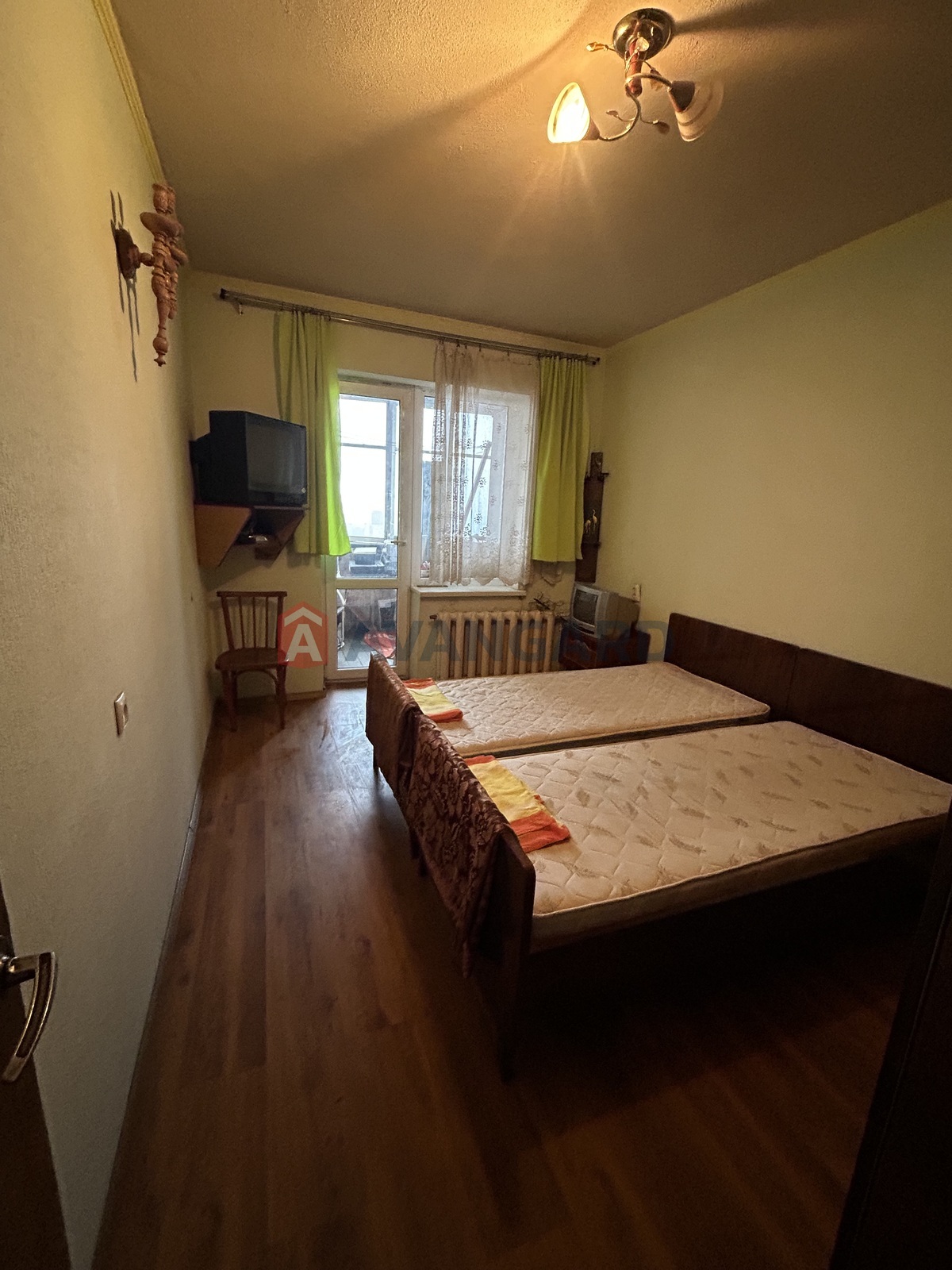 3 . , 65/-/7 . ., 9/9   12