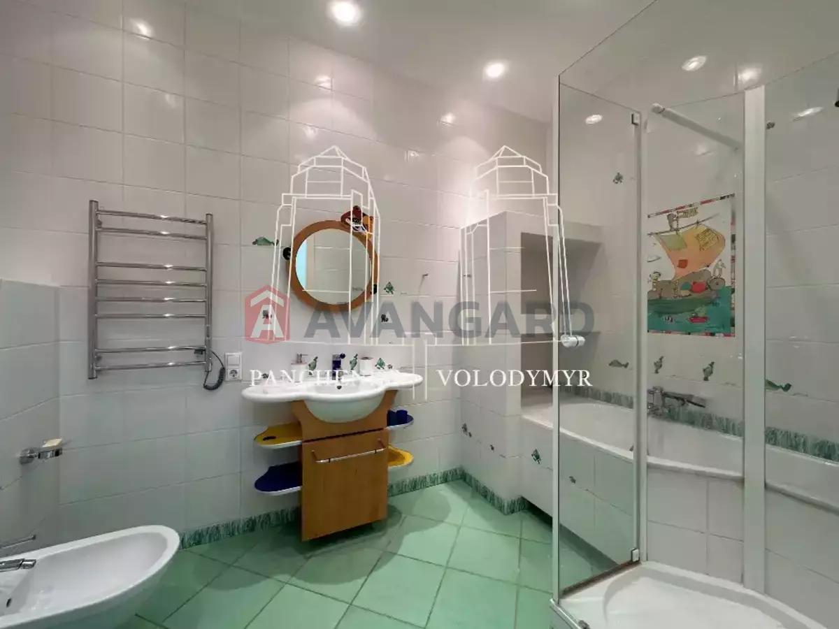 4 ��. ��������, 189/-/20 ��. �., 9/24 ������ ���� 22