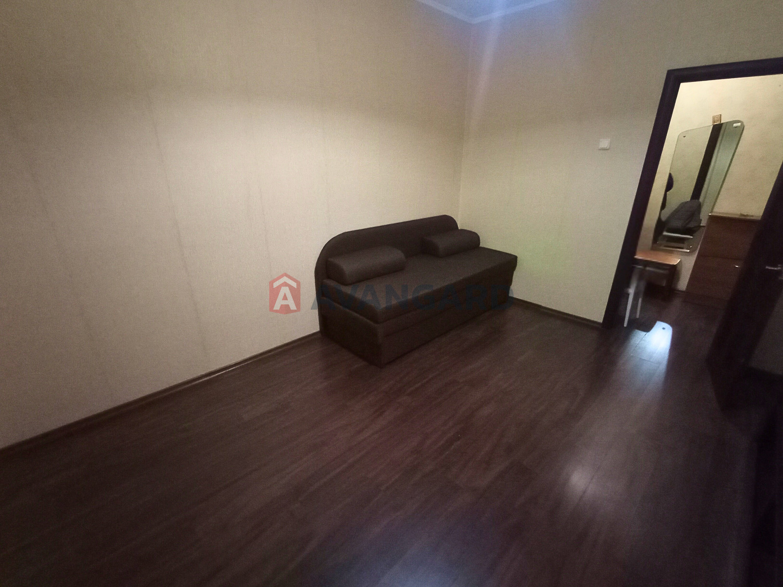 1 ��. ��������, 36/-/9 ��. �., 7/16 ������ ���� 4