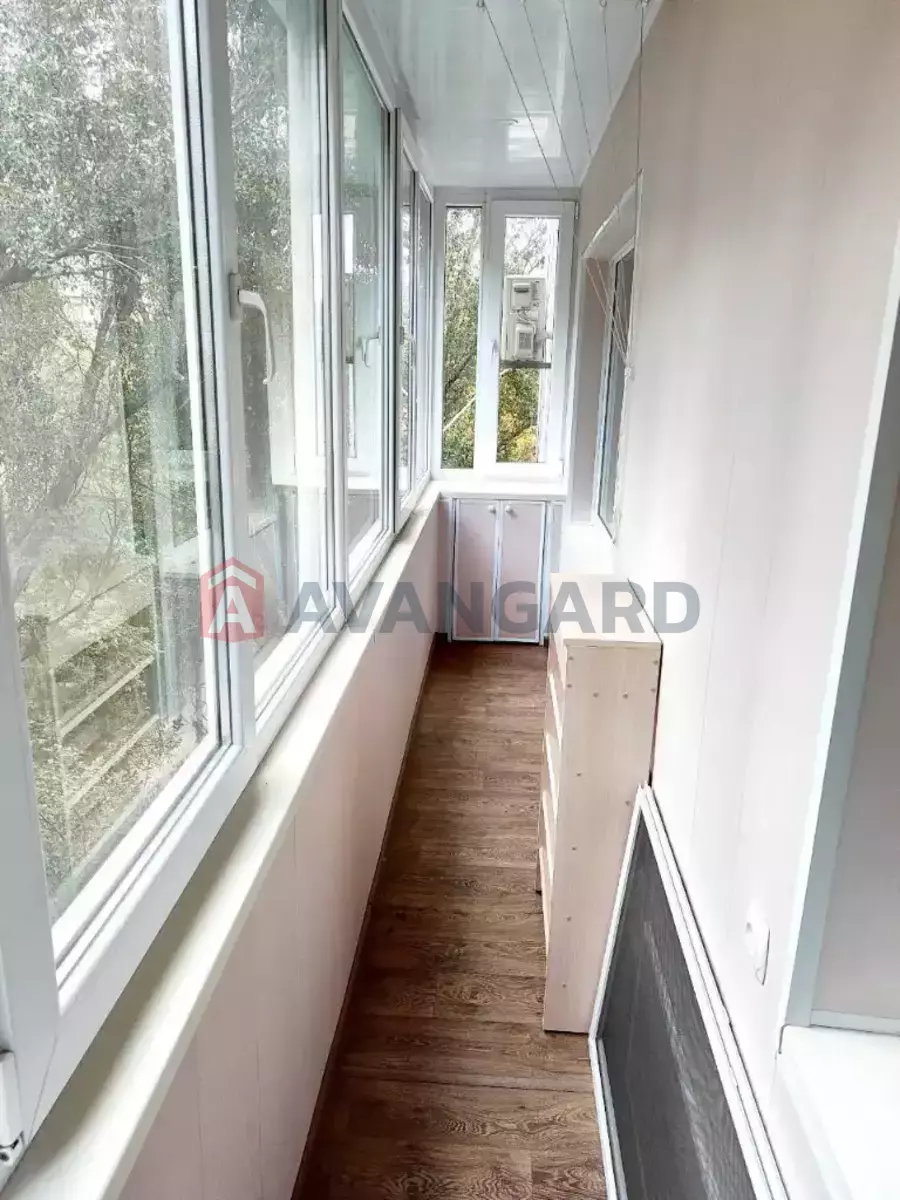 1 ����. ��������, 38/-/- ��. �., 6/9 ���� ���� 8