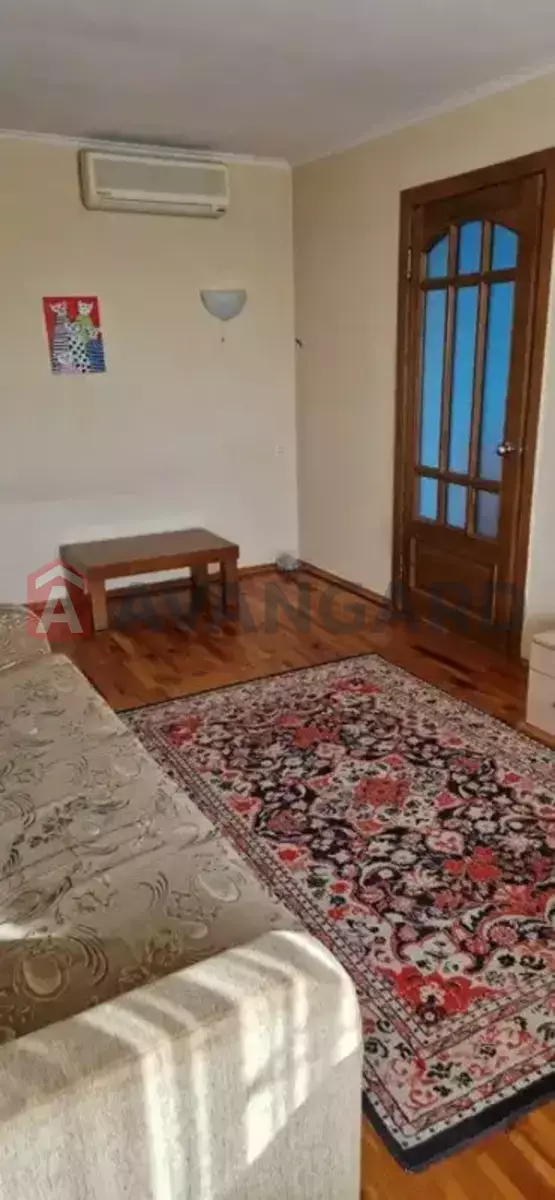 4 ��. ��������, 77/56/8 ��. �., 8/9 ������ ���� 11