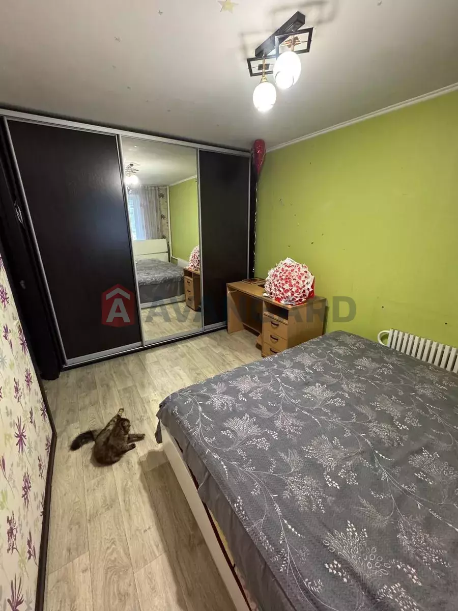 2 ��. ��������, 54/-/12 ��. �., 3/9 ������ ���� 4