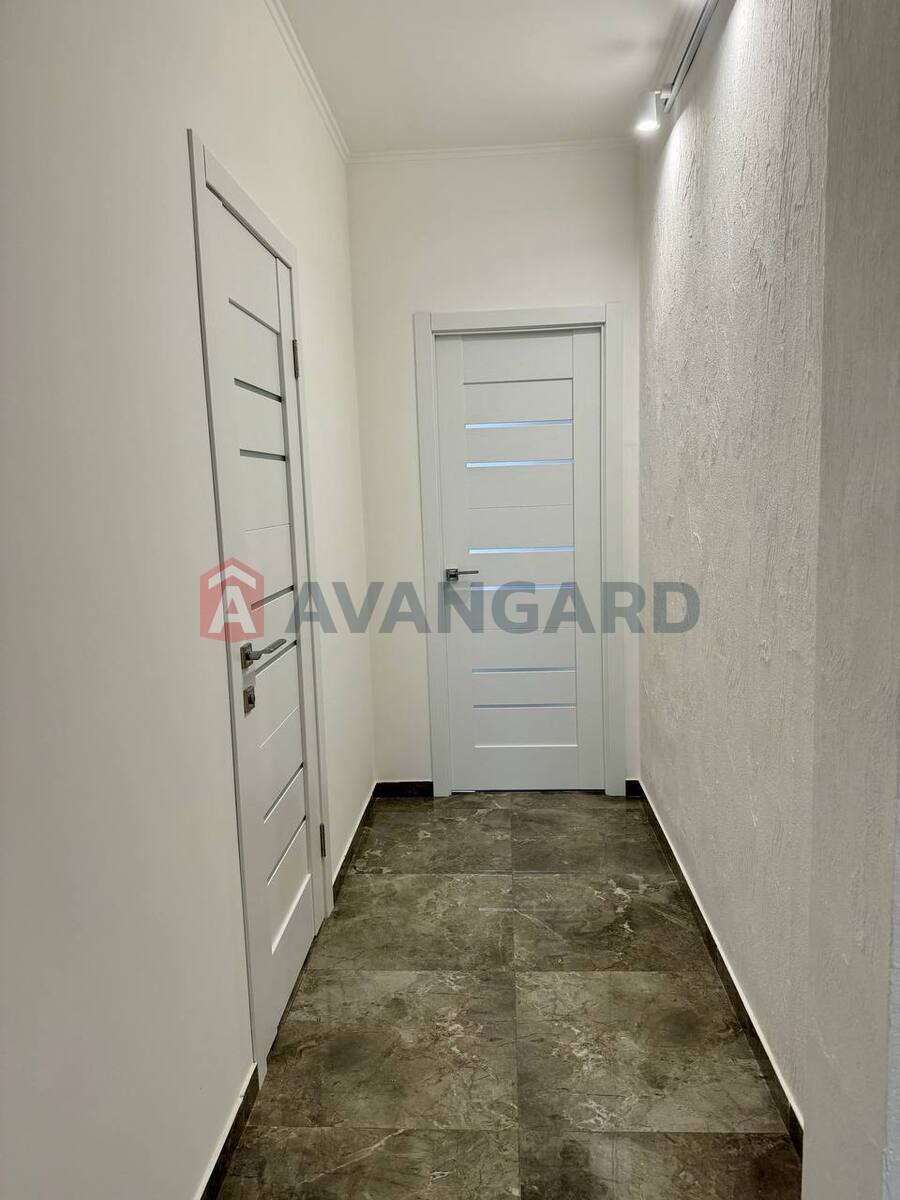 2 ��. ��������, 44/-/- ��. �., 7/10 ������ ���� 4