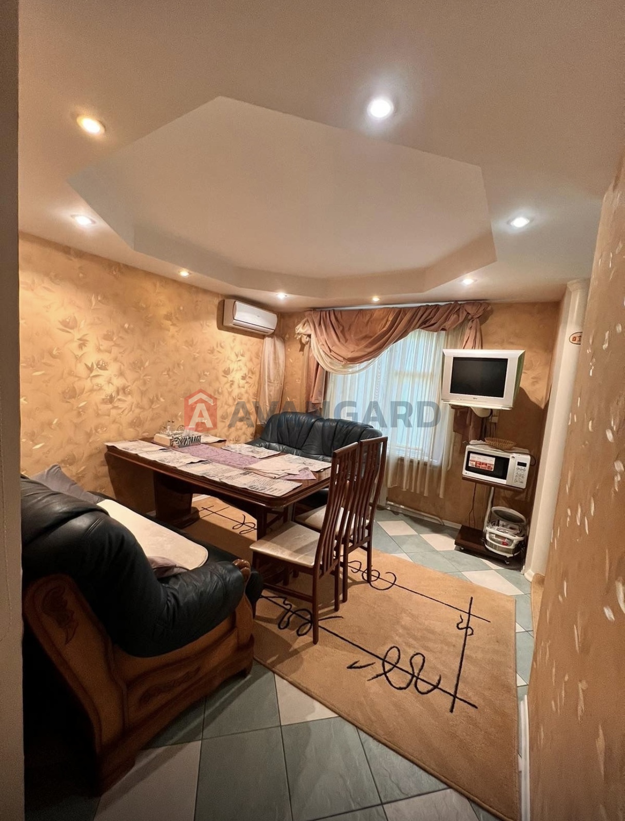 3 ��. ��������, 72/-/9 ��. �., 5/9 ������ ���� 3