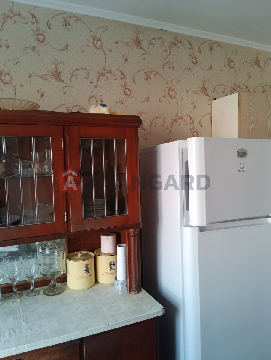 3 ��. ��������, 68/-/9 ��. �., 7/9 ������ ���� 3