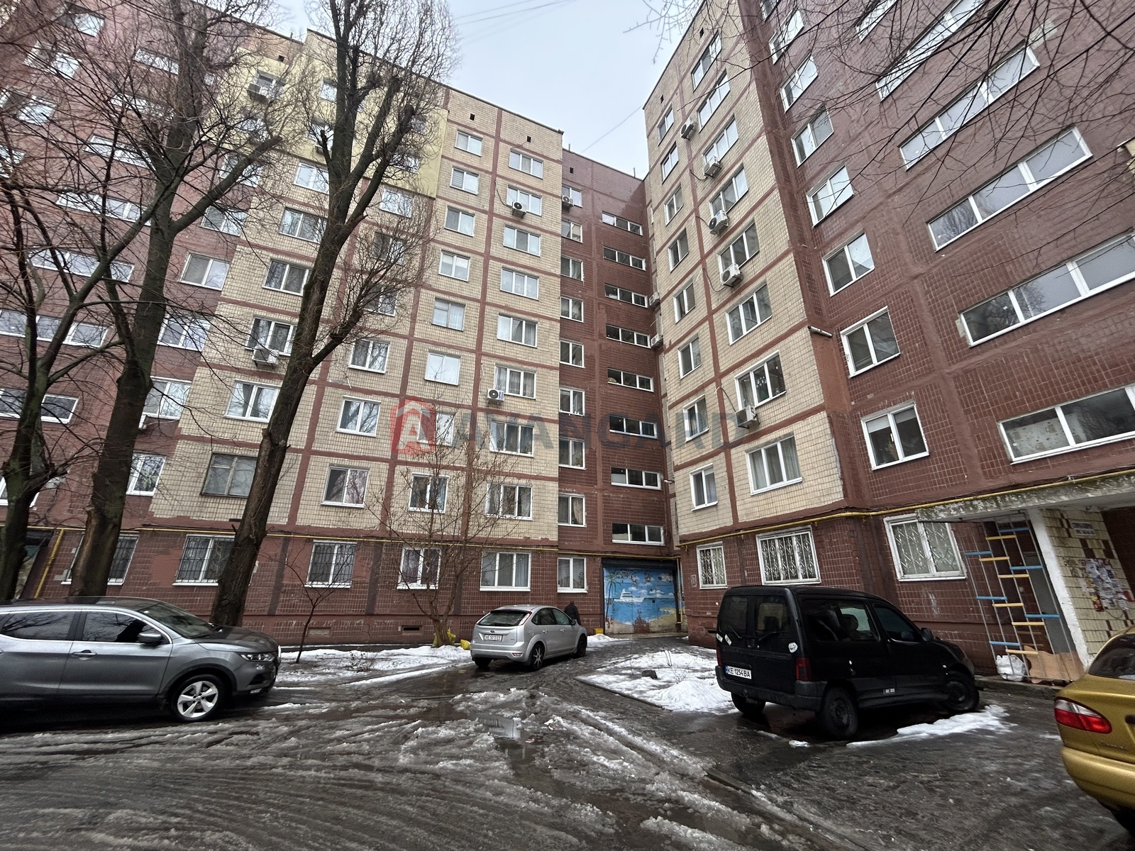 3 ��. ��������, 65/40/8 ��. �., 5/9 ������ ���� 18