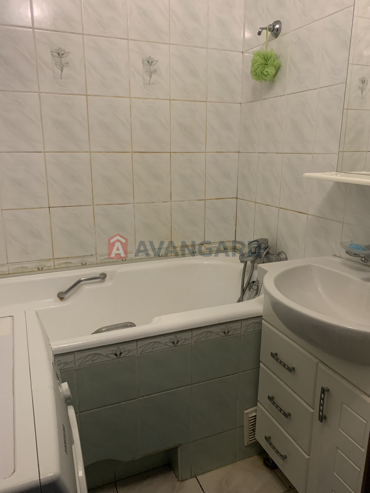 3 . , 64/38/8 . ., 9/9   12