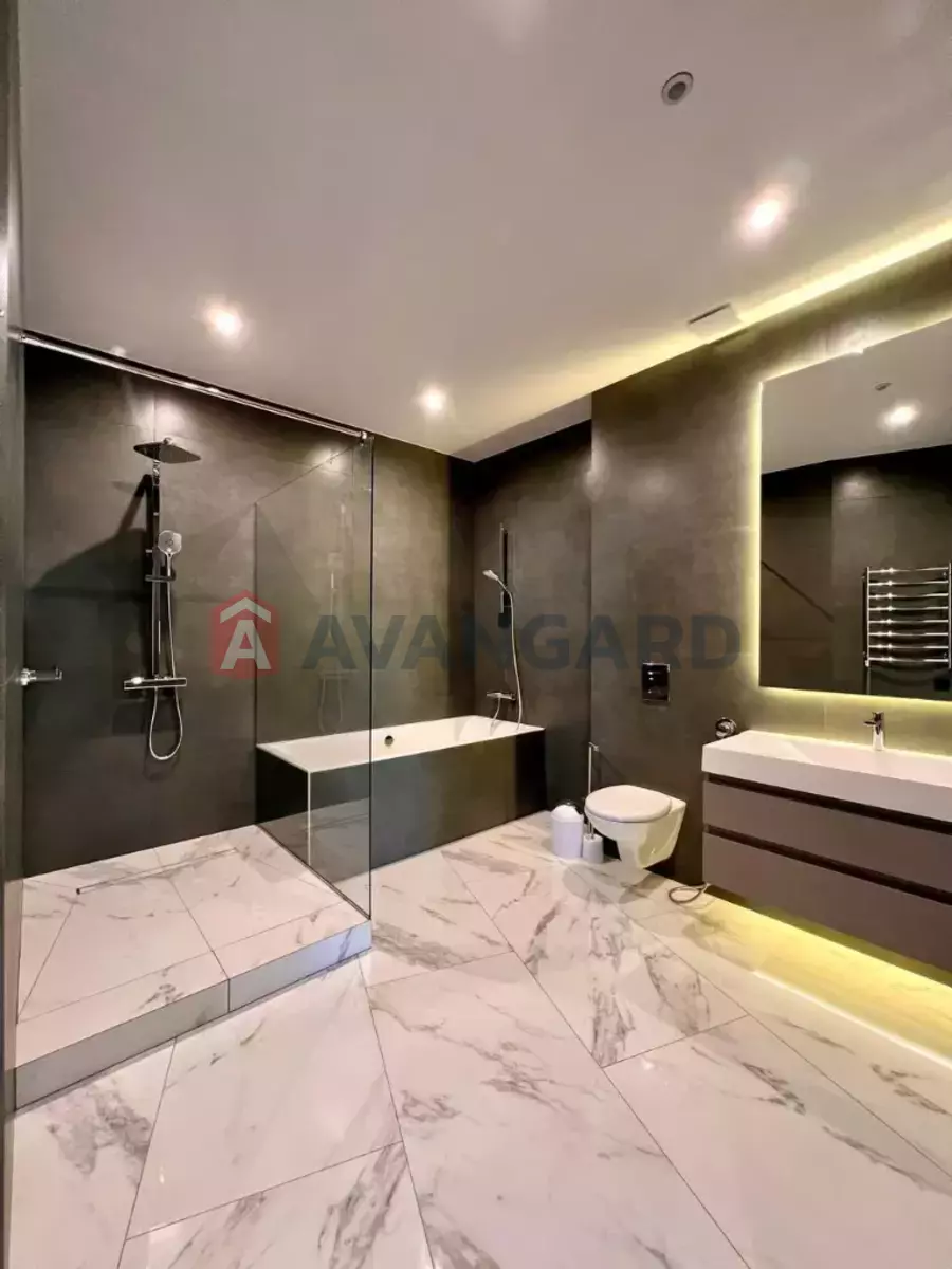 3 ��. ��������, 137/-/- ��. �., 1/6 ������ ���� 6