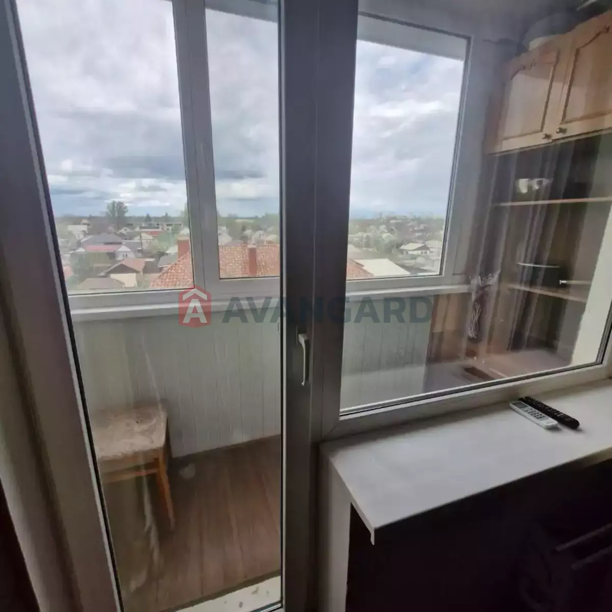 3 ��. ��������, 64/30/8 ��. �., 4/9 ������ ���� 5