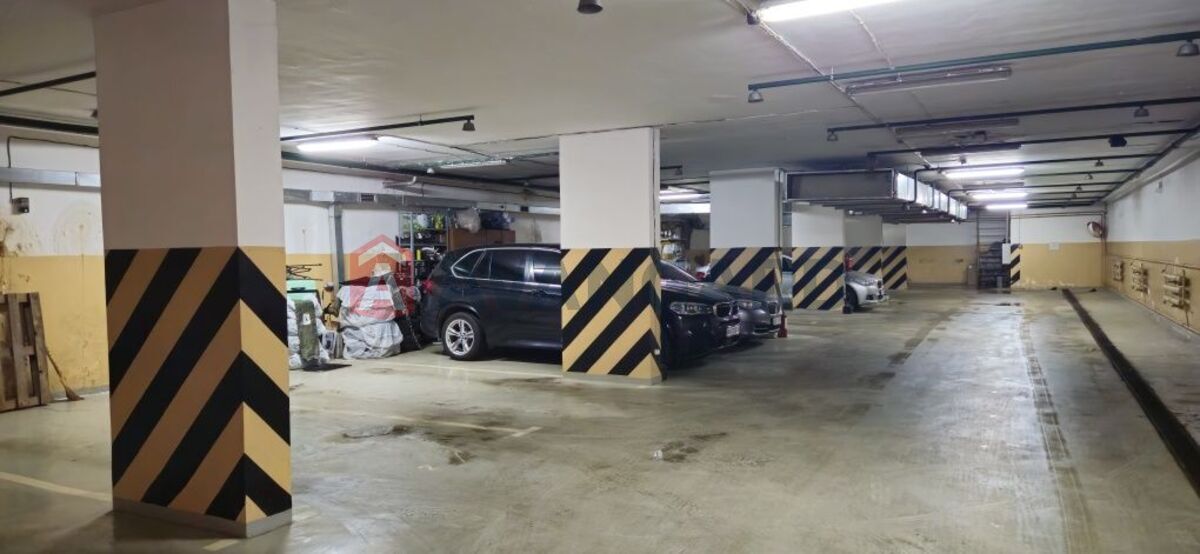 4 ��. ��������, 157/-/15 ��. �., 8/9 ������ ���� 17