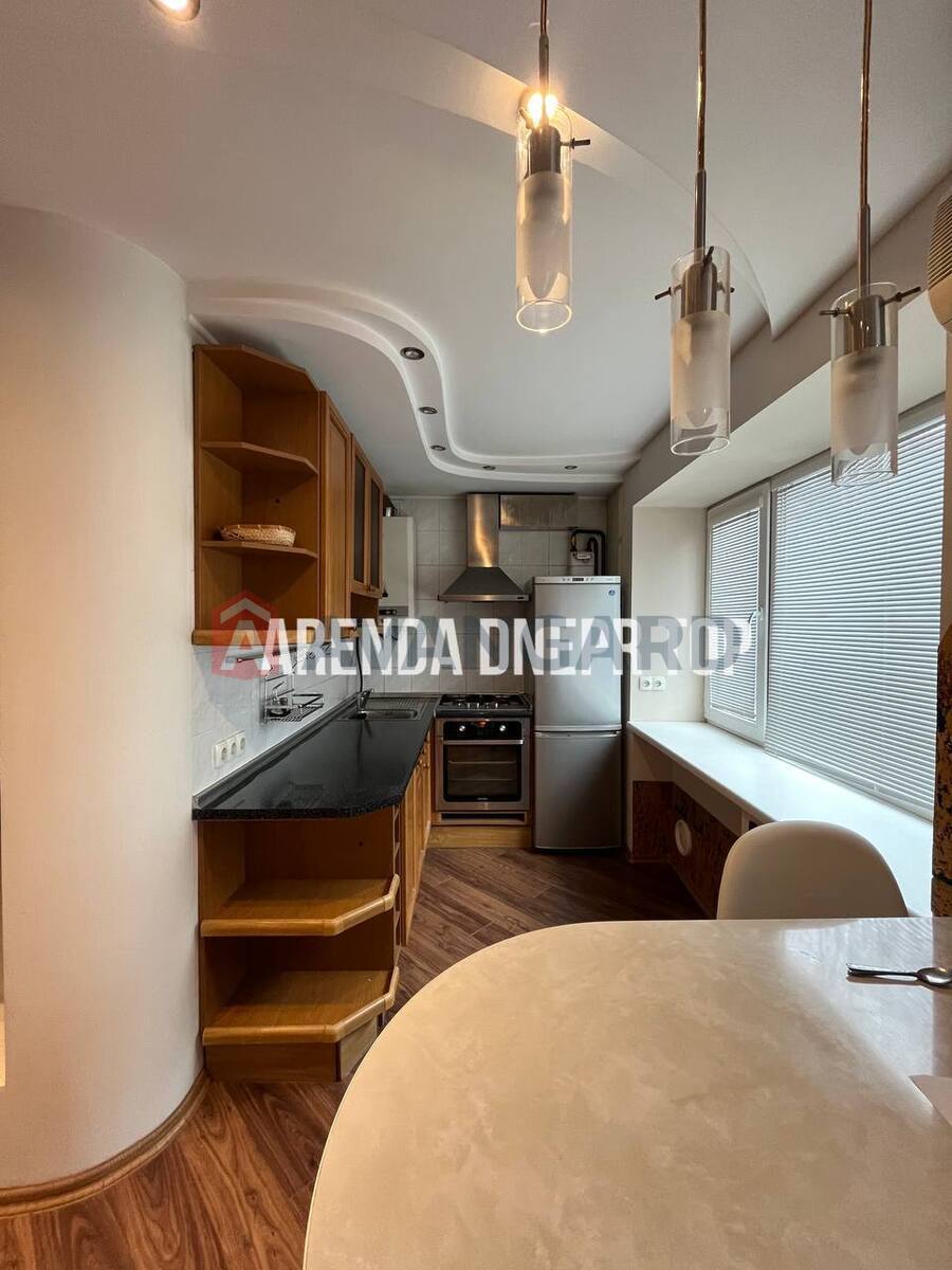 2 . , 45/-/- . ., 4/5   8