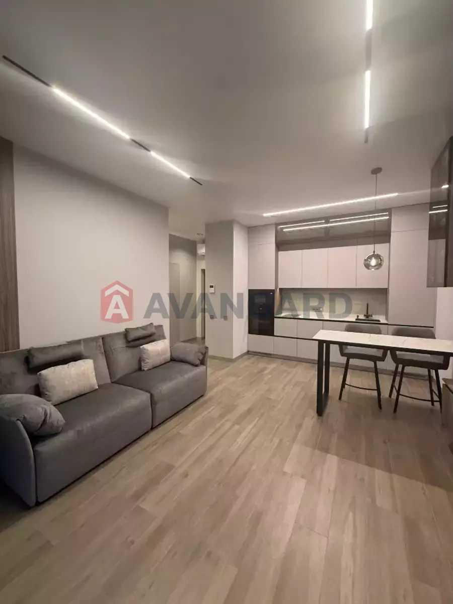 2 ��. ��������, 46/25/15 ��. �., 9/10 ������ ���� 4