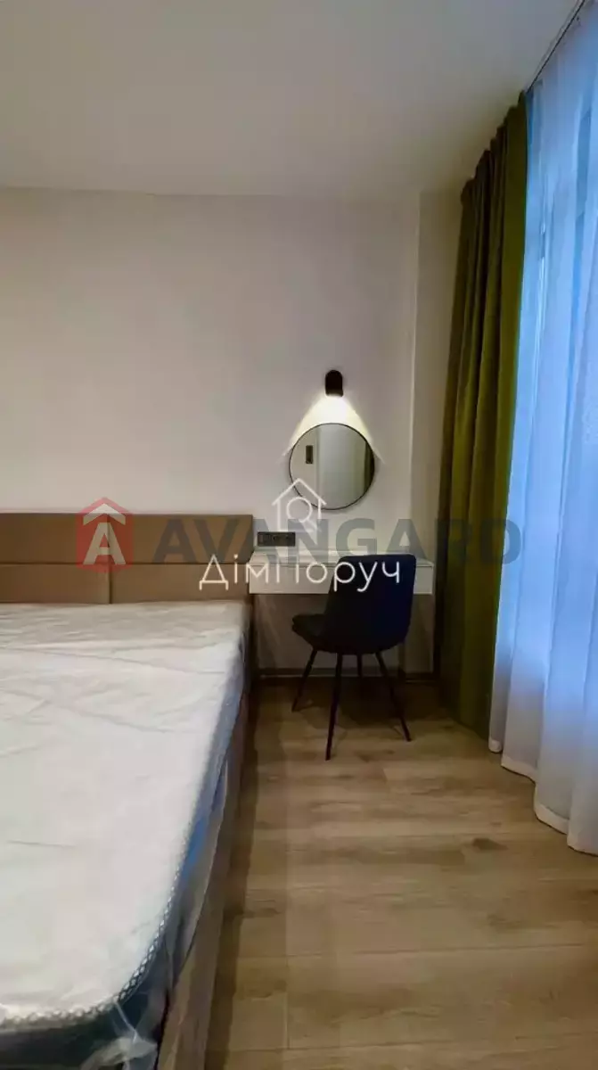 2 ����. ��������, 39/18/5 ��. �., 3/6 ���� ���� 12