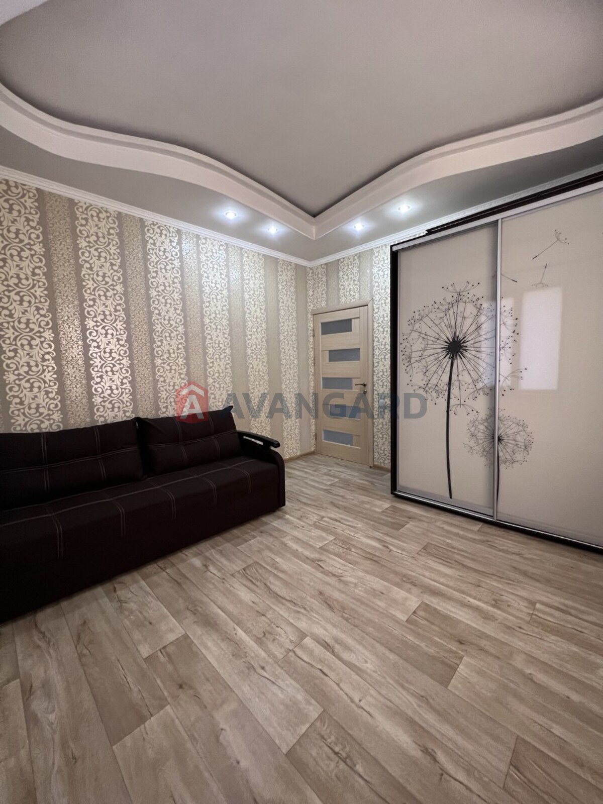 2 ��. ��������, 50/28/7 ��. �., 4/5 ������ ���� 2