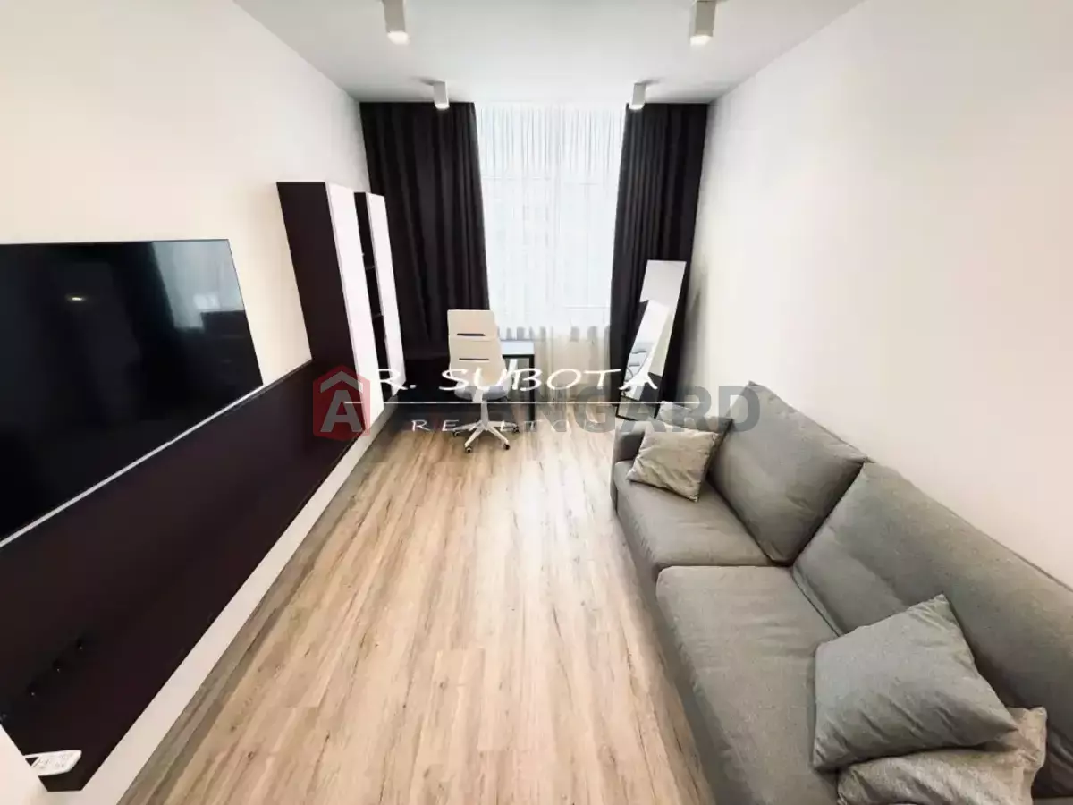 3 ����. ��������, 120/-/- ��. �., 4/6 ���� ���� 10